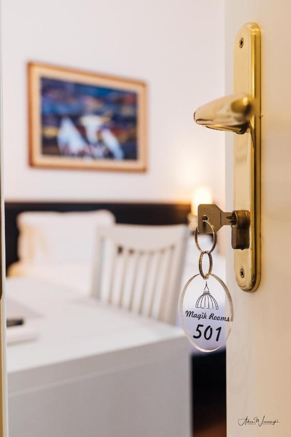 Magik Rooms Рим Экстерьер фото