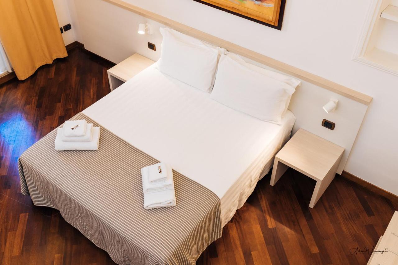 Magik Rooms Рим Экстерьер фото